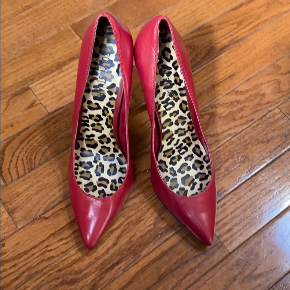 Colin stuart red stilettos 👠